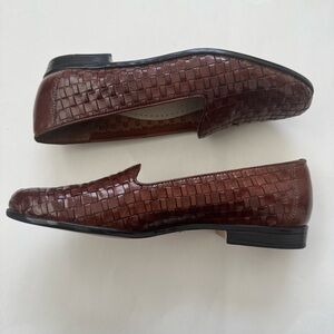 Trotters Liz Brown Woven Leather Slip-On Loafers Women’s 7N Comfort Shoes